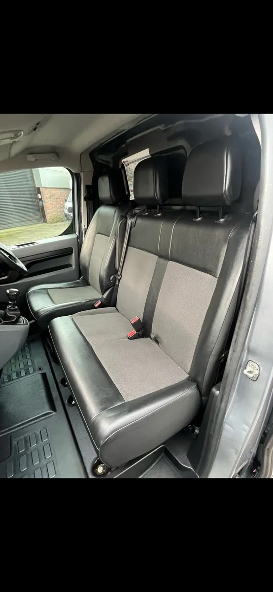 2020 vaxhaull vivaro - Image 3
