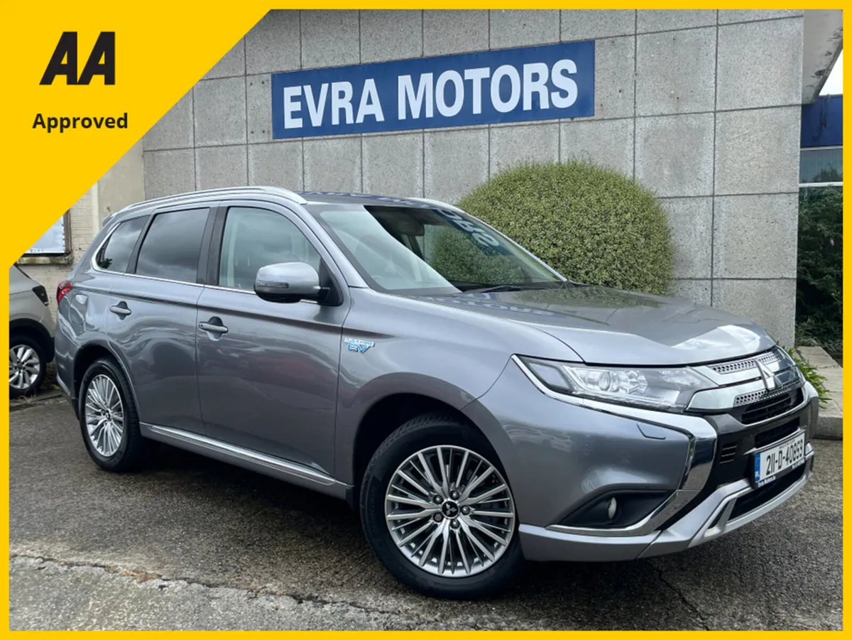 Mitsubishi Outlander DESIGN PHEV 2.4 PETROL //HEAT - Image 1