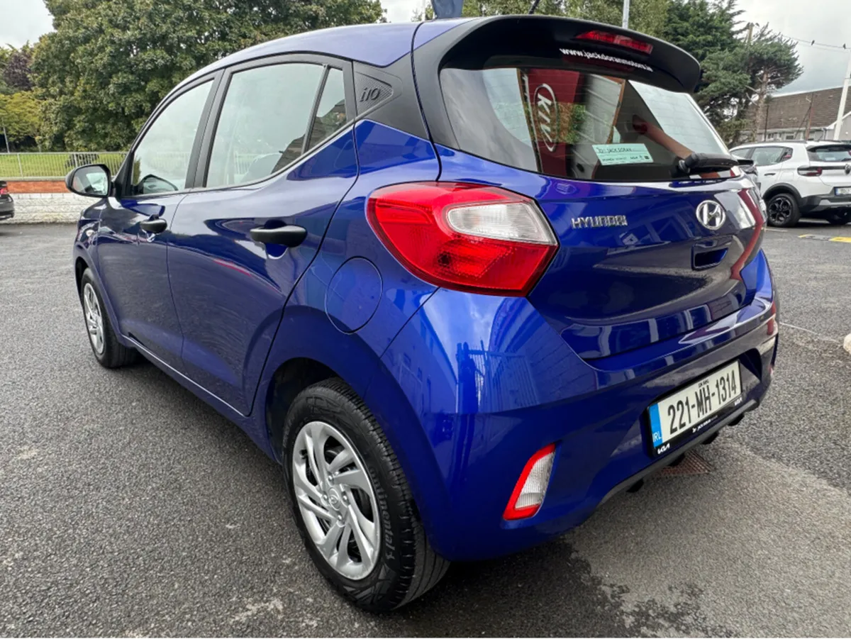 Hyundai i10 CLASSIC 5DR - Image 4