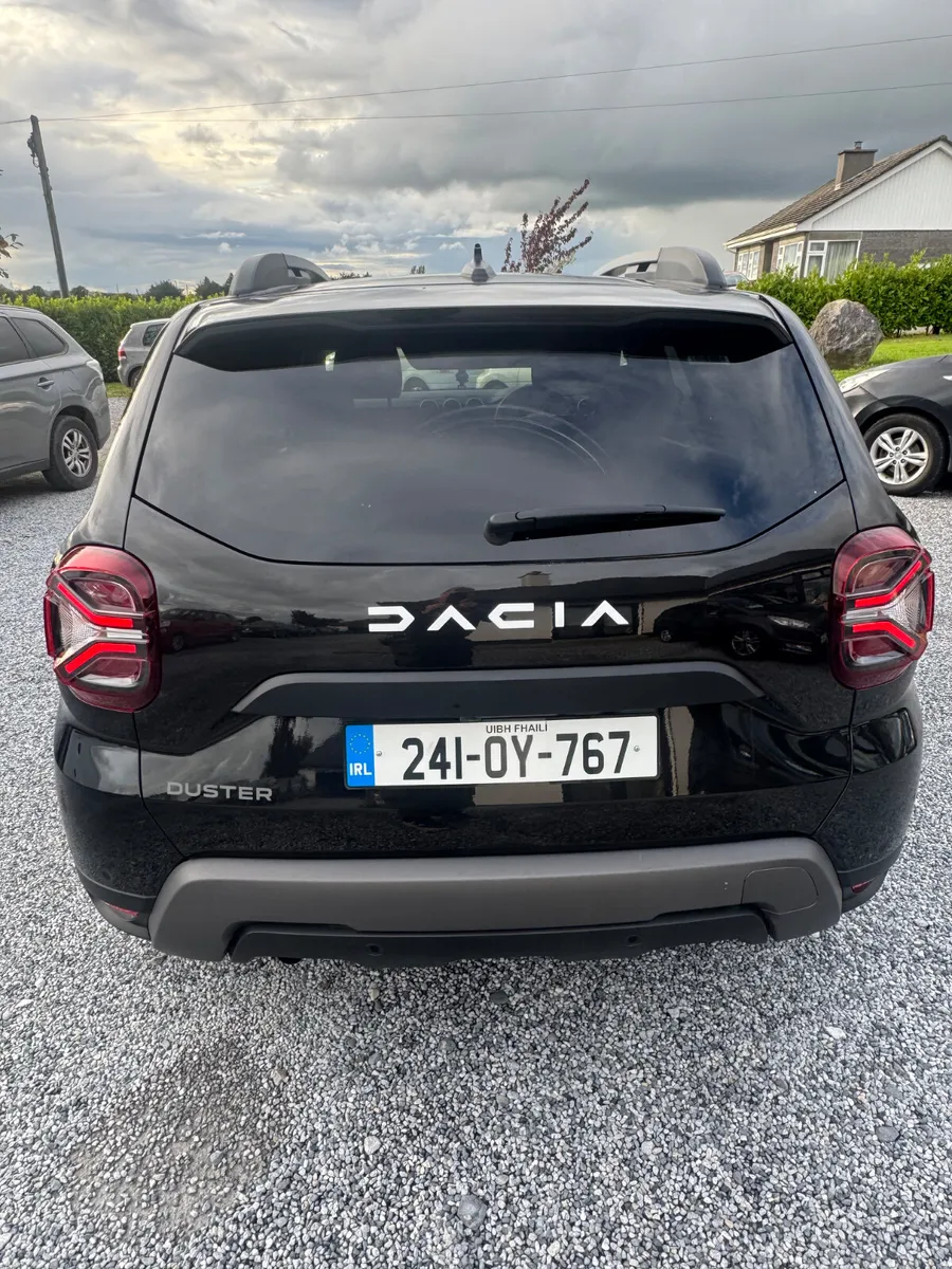 Dacia Duster 2024 diesel - Image 3