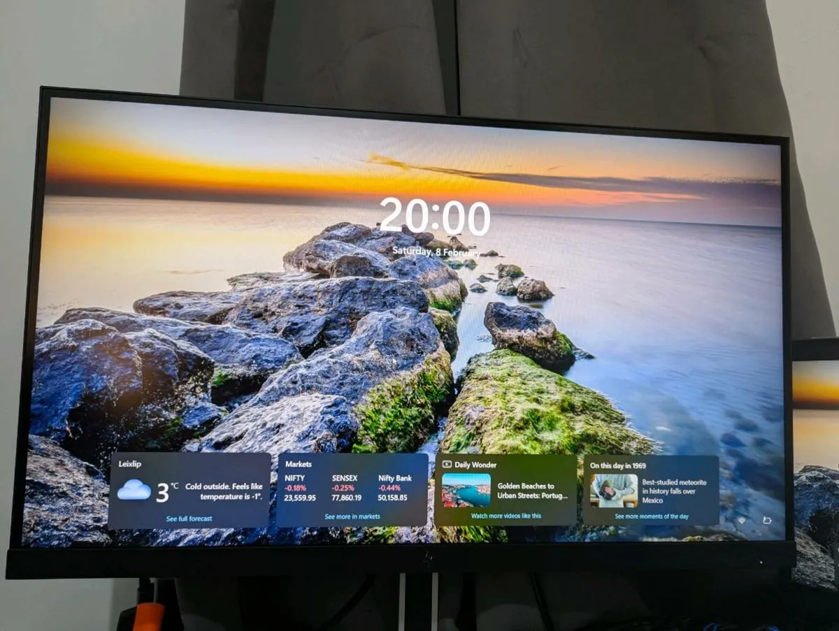 HP 27" Eye Ease monitor(no scratch/discoloration) - Image 3
