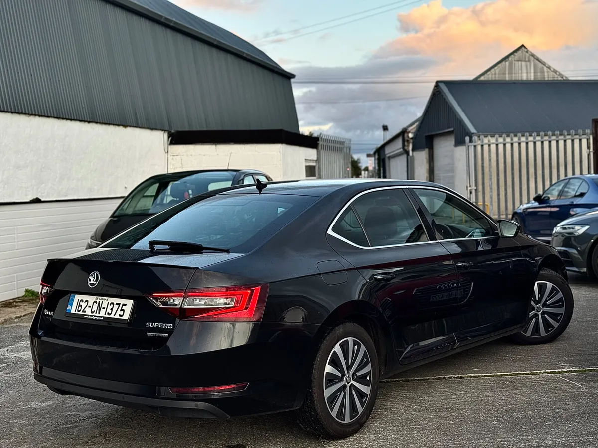 Skoda Superb (162) - Image 4