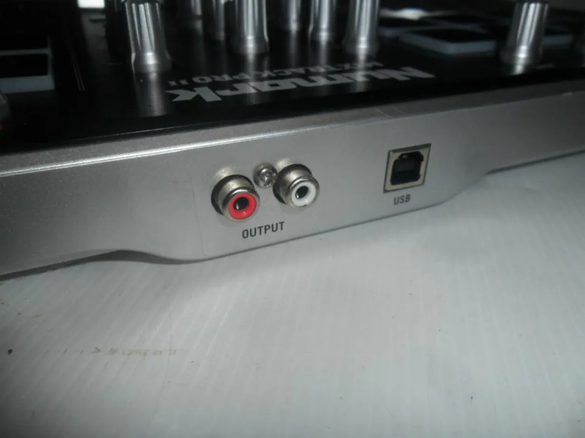 Numark Mix Track Pro 2 Mixer - Image 3