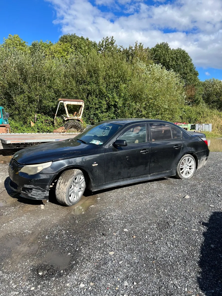 Breaking bmw 525d 2005 475/9 e60 M sport - Image 3