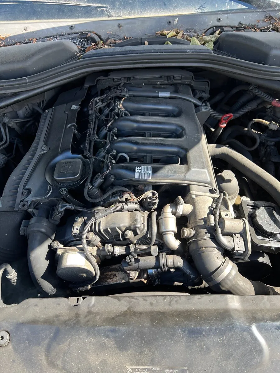 Breaking bmw 525d 2005 475/9 e60 M sport - Image 4