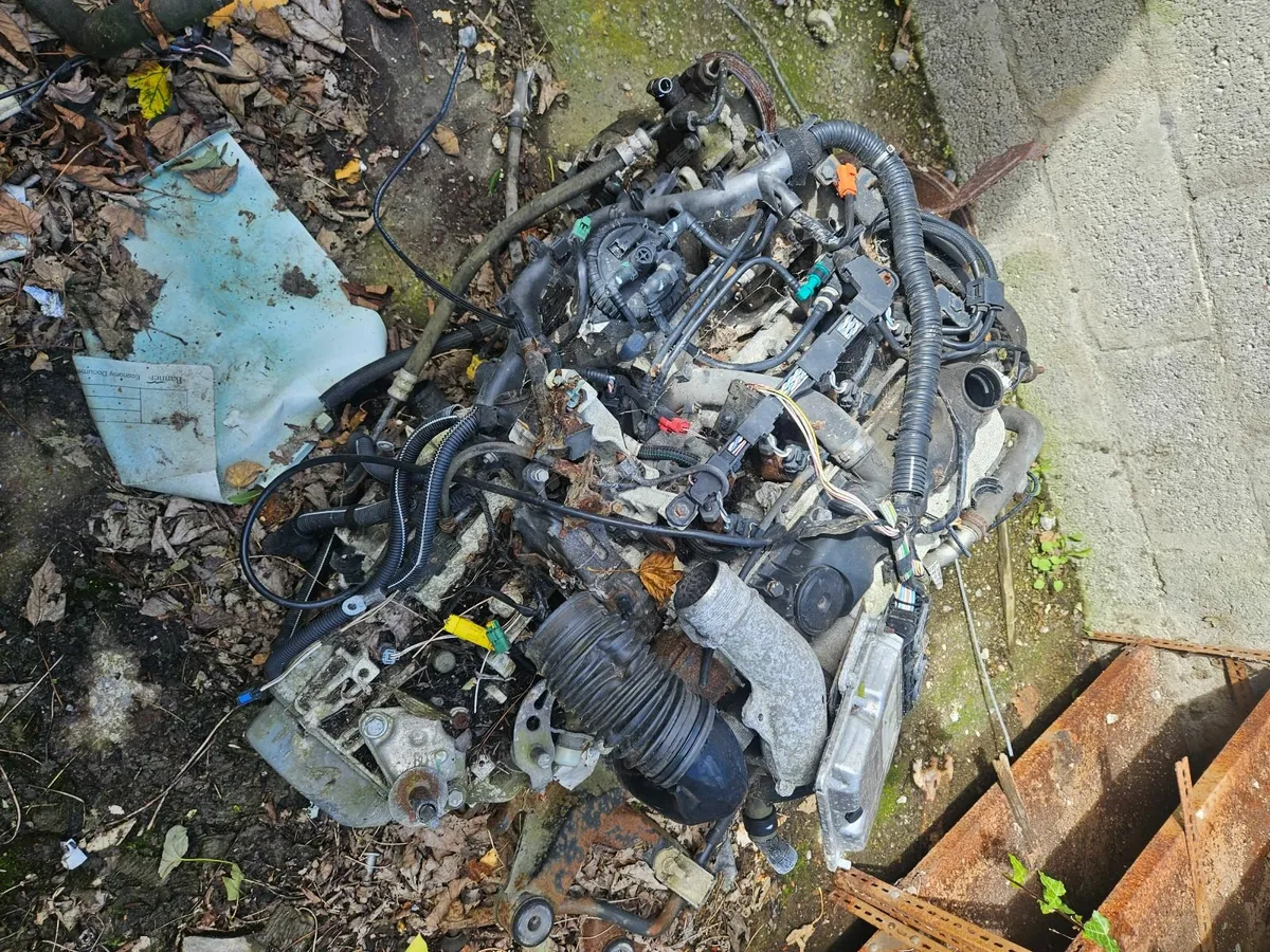 Hyundai  santa fe engine  172 - Image 3