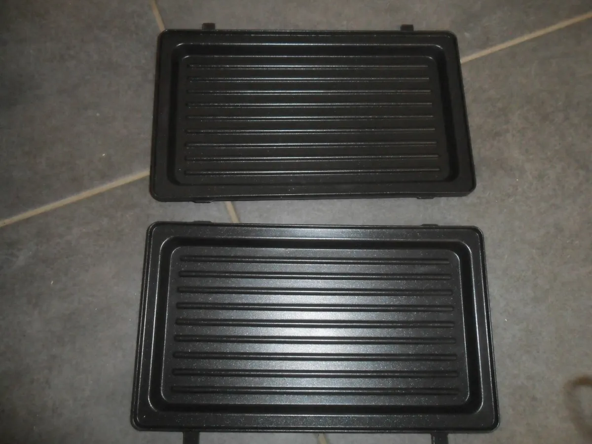 Russell Hobbs Waffle maker - Image 4
