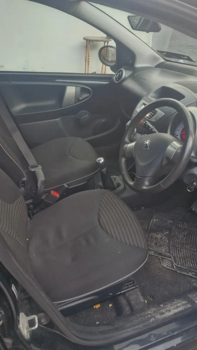 Peugeot 107 2014 - Image 2