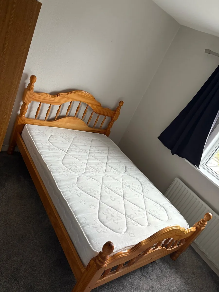 Wooden wardrope and double bed and mattress - Image 3