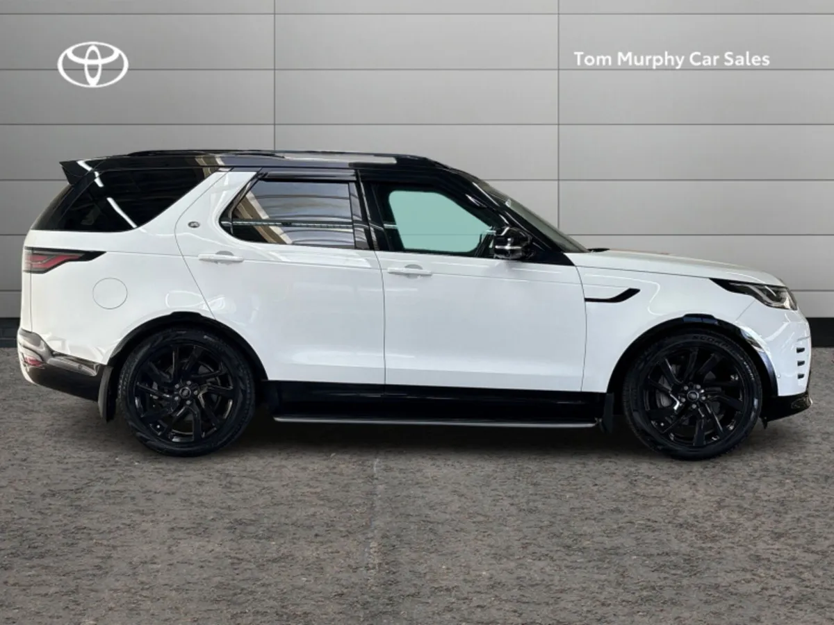 Land Rover Discovery 3.0 SD6 R- R-DYNAMIC SE - Image 3