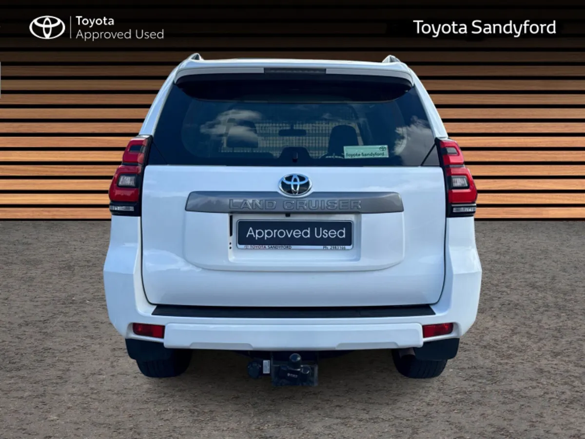 Toyota Land Cruiser LWB COMMERCIAL MANUAL // AIR C - Image 4
