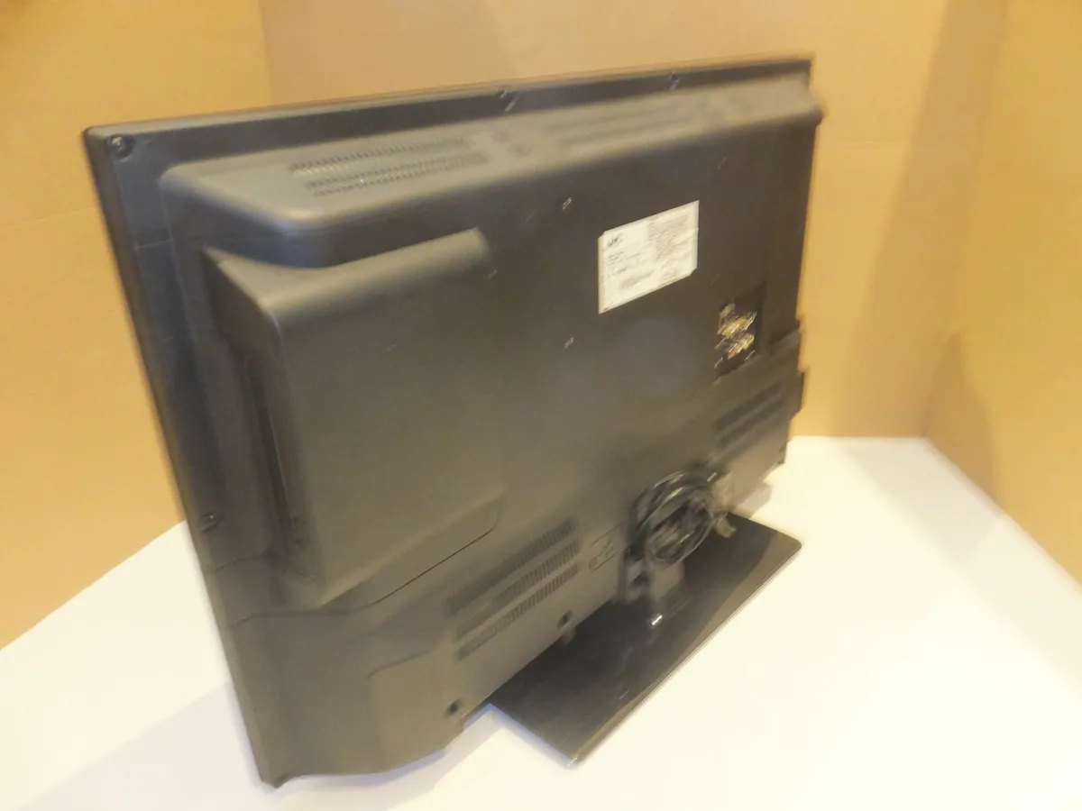 Jvc tv 32'' smart - Image 2