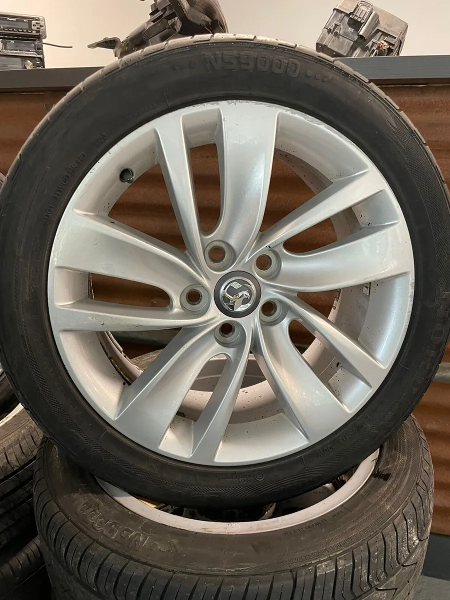 2013 Vauxhall Insignia 18" Alloy Wheel Set - Image 1