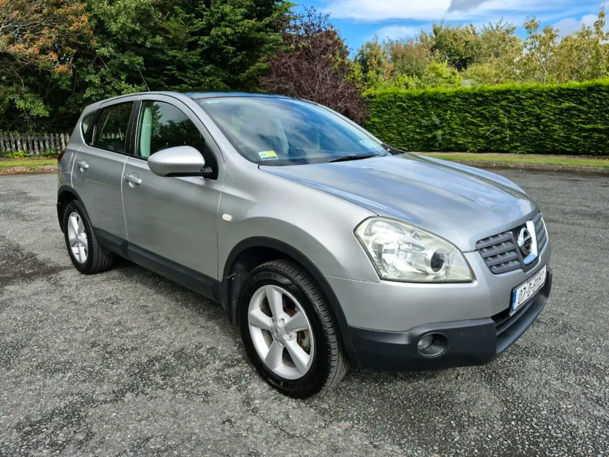NISSAN QASHQAI**VERY LOW MILEAGE**LIKE NEW** - Image 1