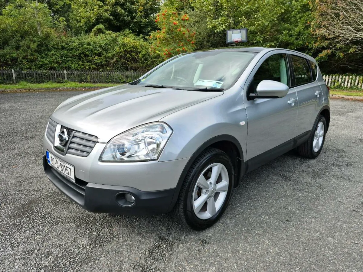 NISSAN QASHQAI**VERY LOW MILEAGE**LIKE NEW** - Image 2