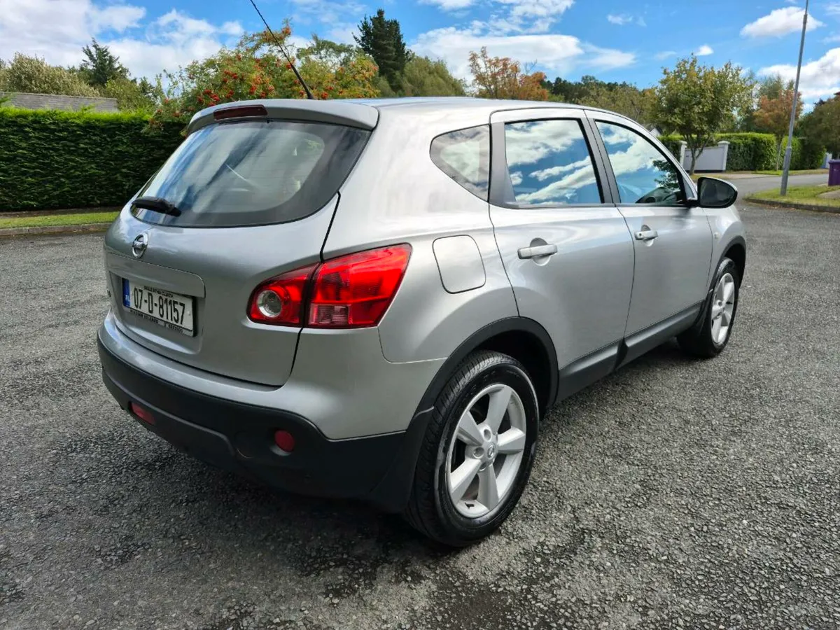 NISSAN QASHQAI**VERY LOW MILEAGE**LIKE NEW** - Image 4