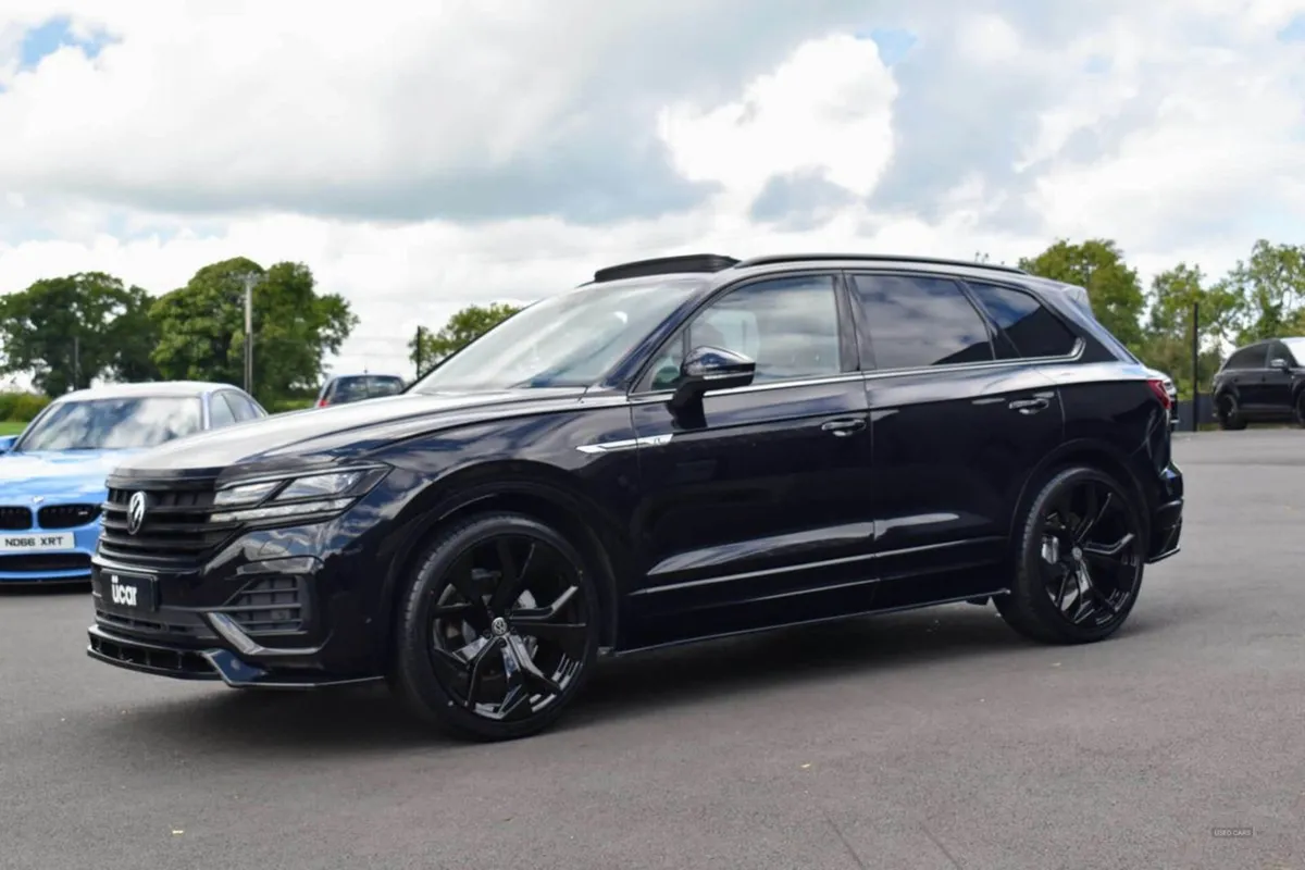 Volkswagen Touareg 3.0 Touareg V6 Black Edition T - Image 3