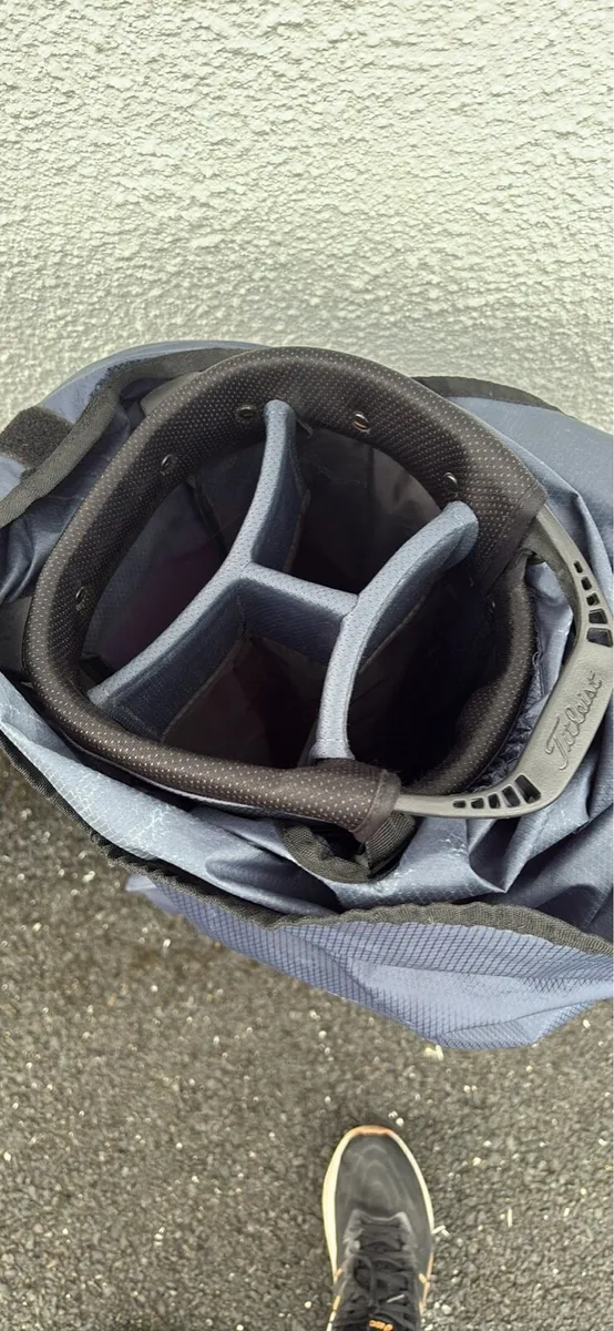 Titelist star dry carry bag - Image 2