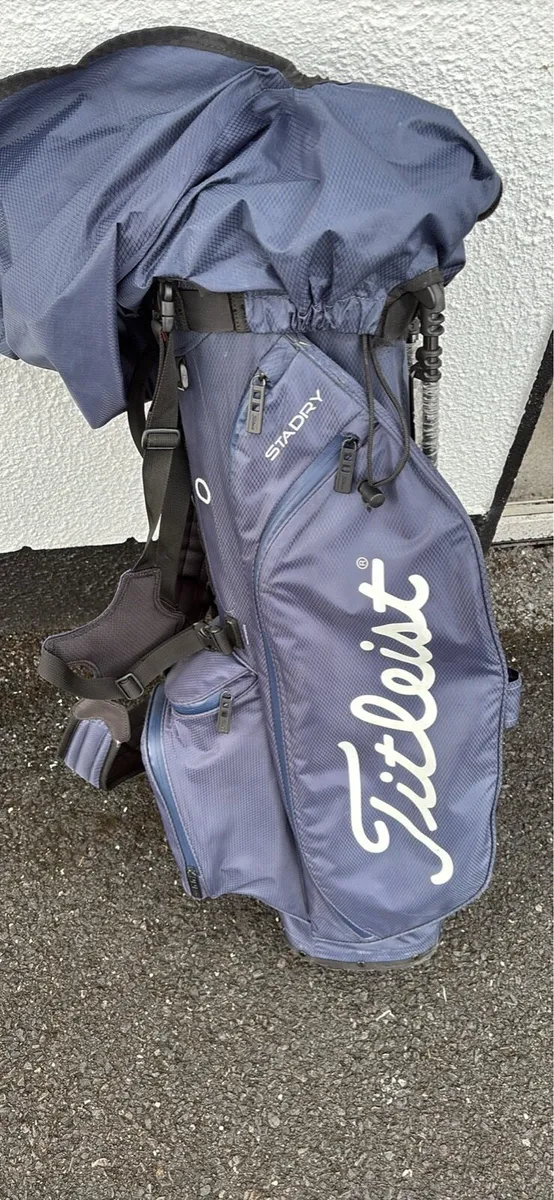 Titelist star dry carry bag - Image 3