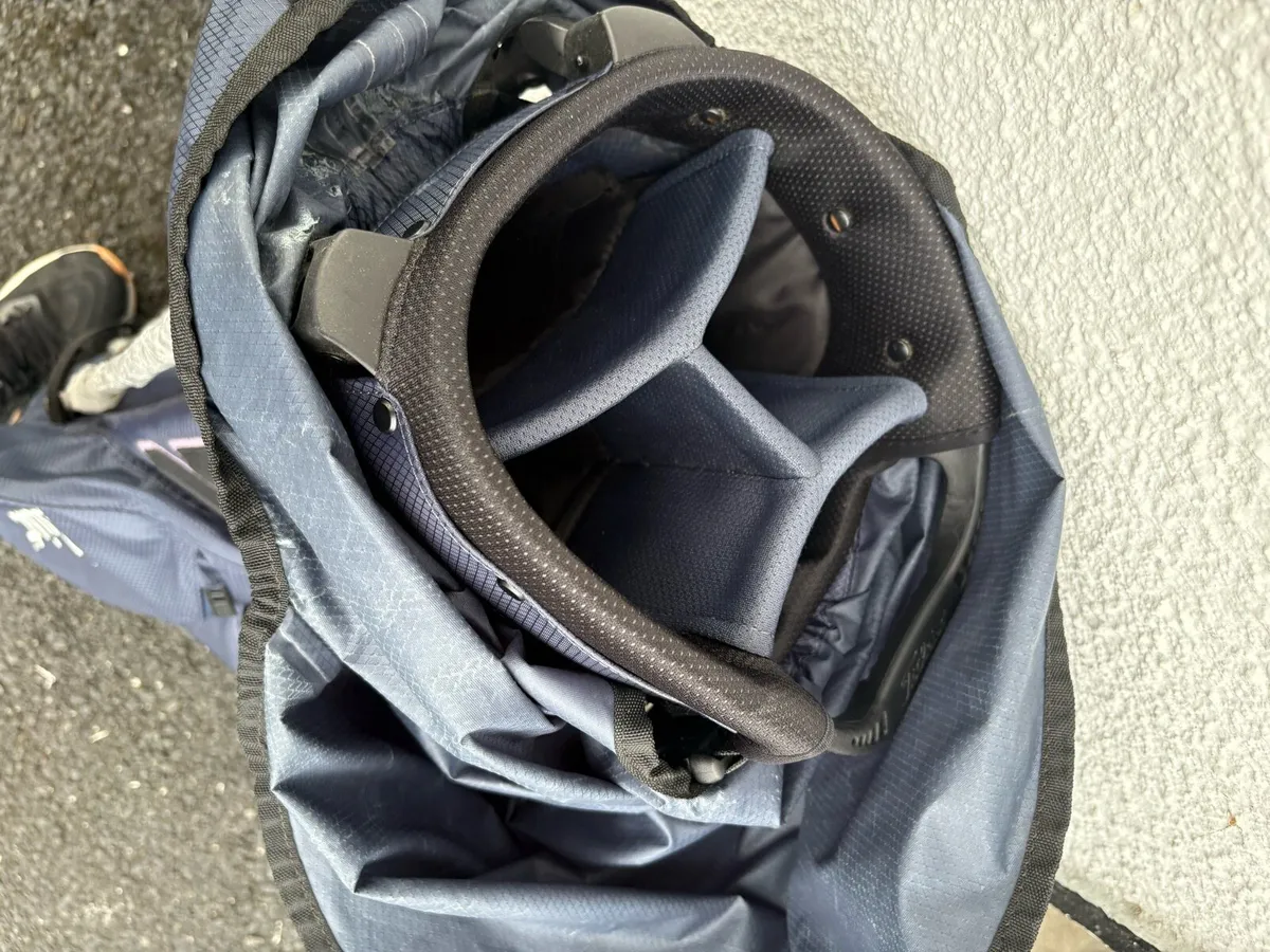 Titelist star dry carry bag - Image 4