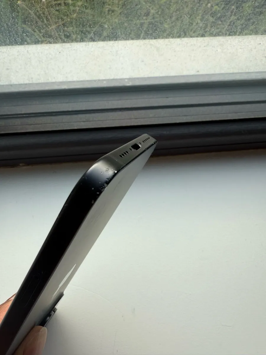 IPHONE 15 Plus, 93% Battery, THREE NETWORK - Image 4