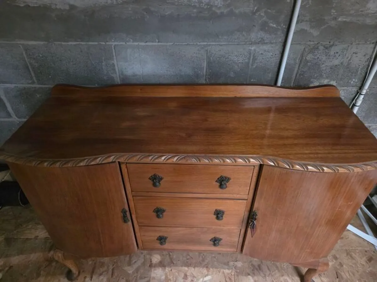 Sideboard Table & 6 chairs - Image 1
