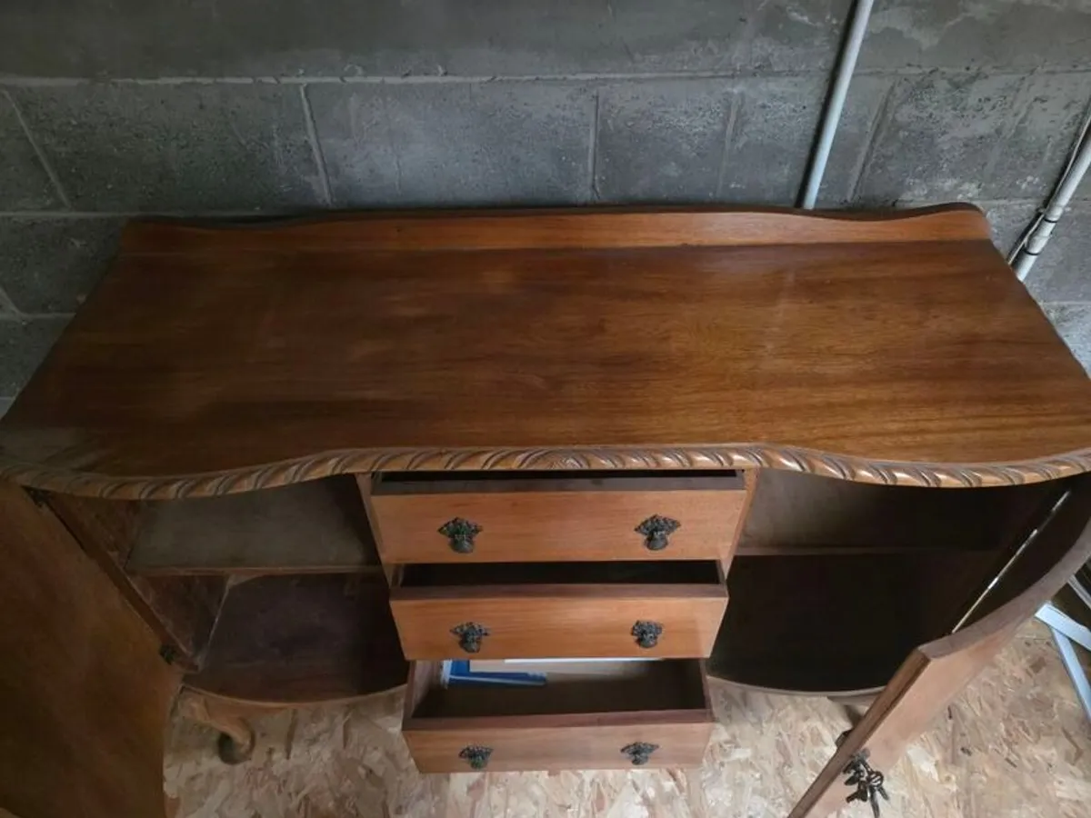 Sideboard Table & 6 chairs - Image 4