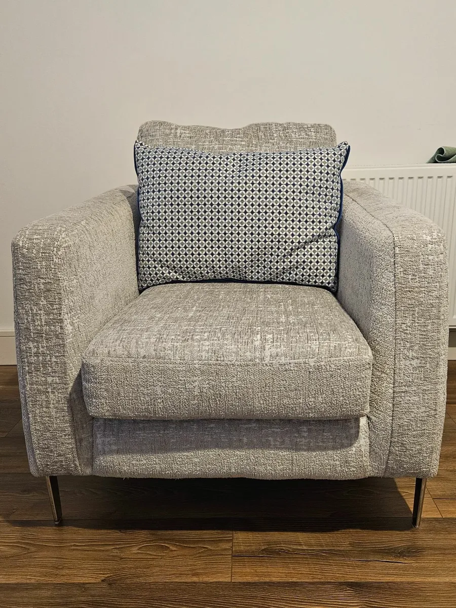 Sofa + armchair - Image 1