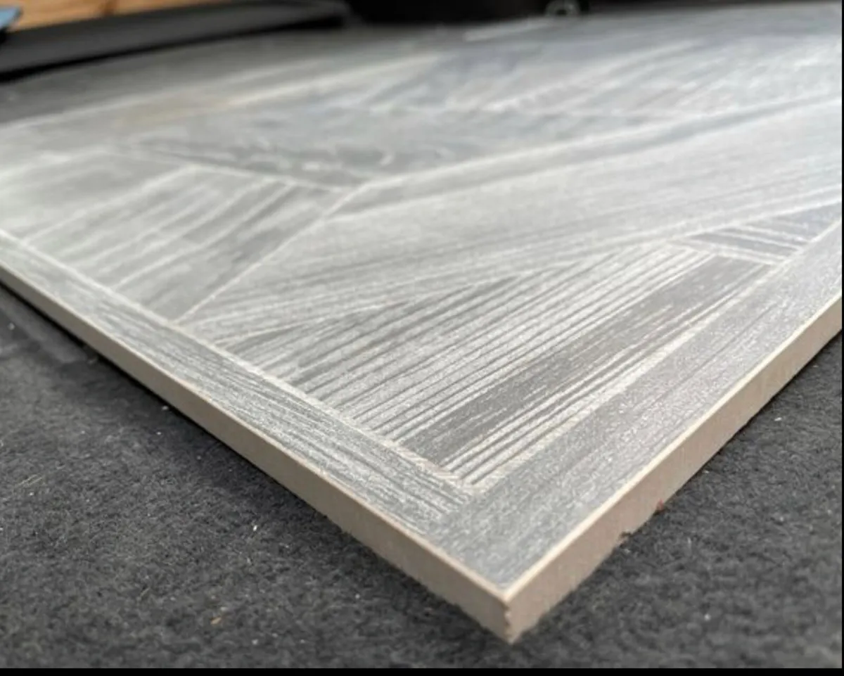 Porcelain Tiles 17 square meters - Image 3
