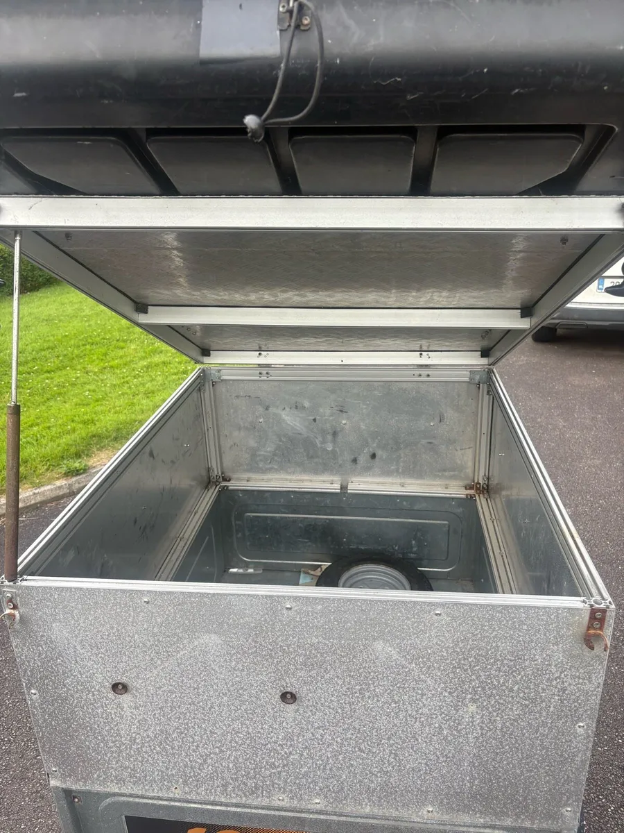 Erde 102 Camping Trailer - Image 4