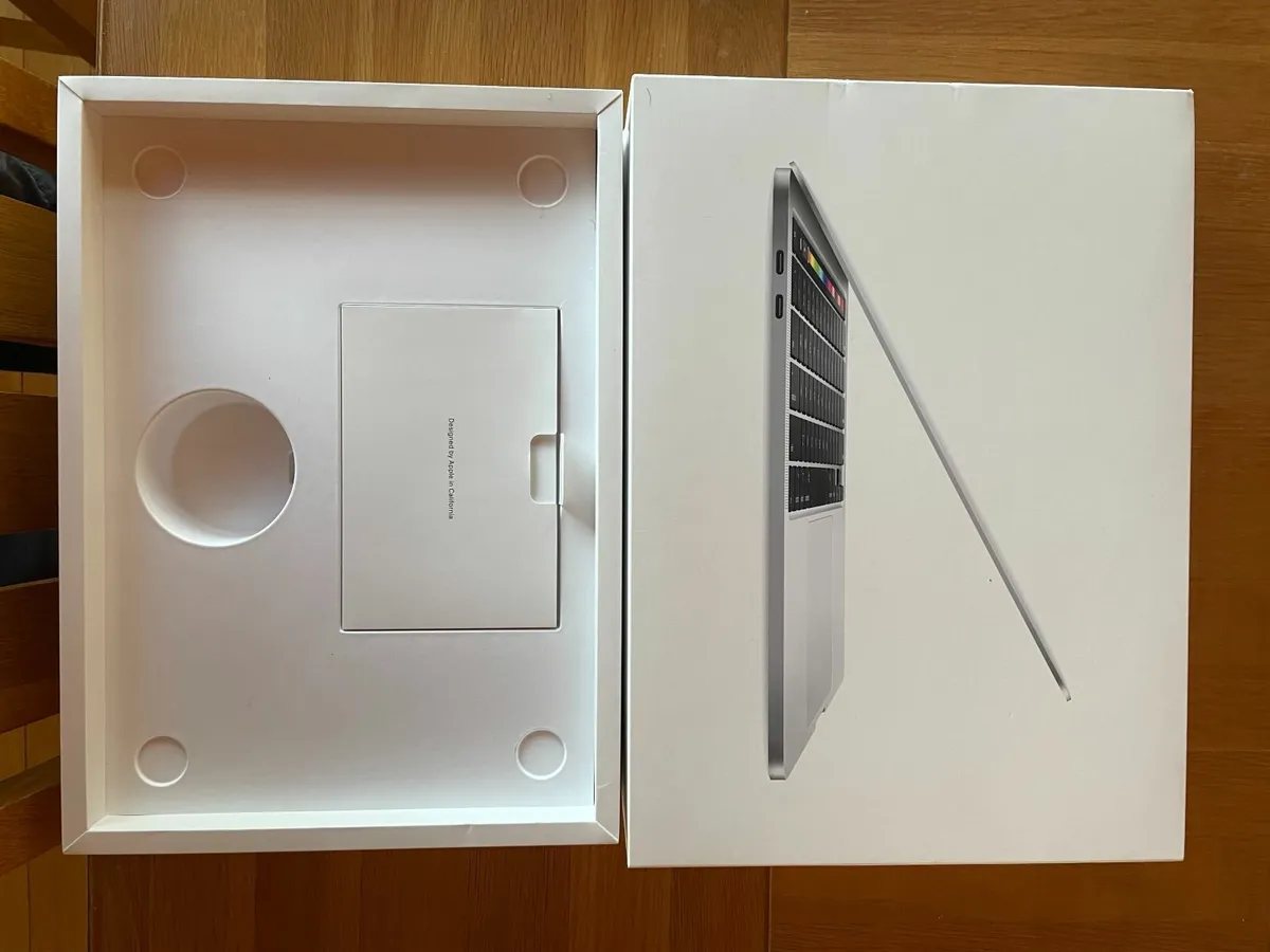 MacBook Pro - Image 3
