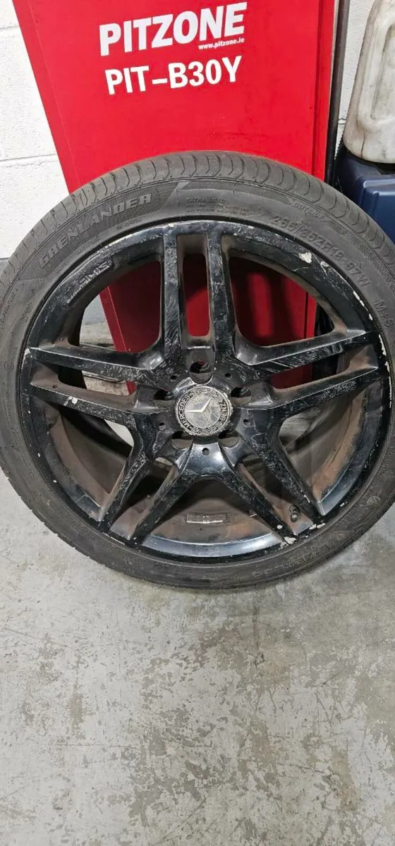 Amg W212 E class alloys - Image 1