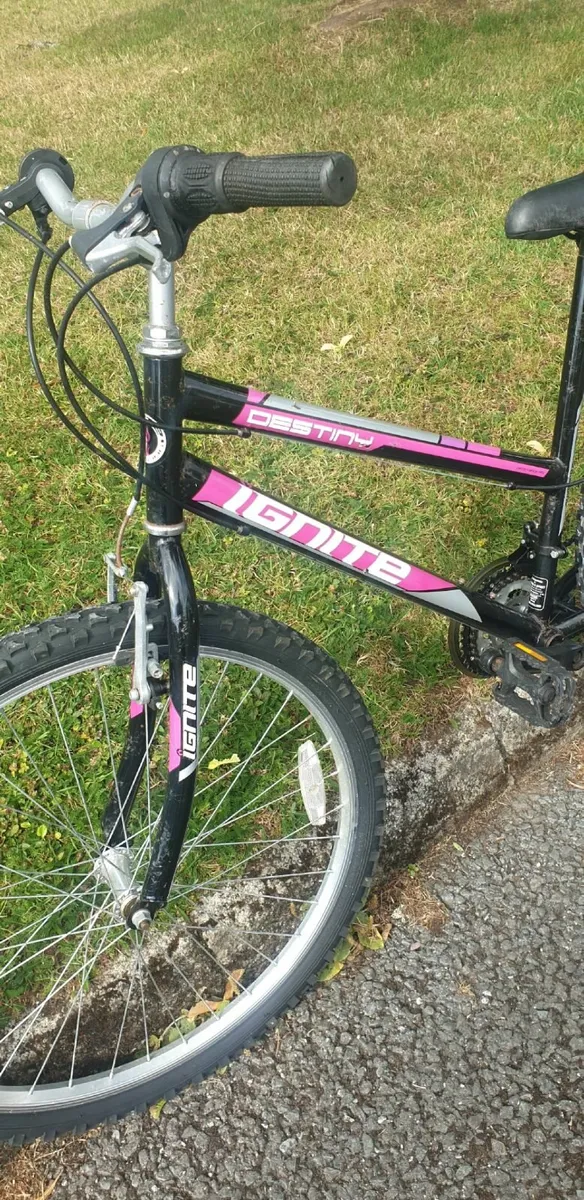 Kids bike - Image 3