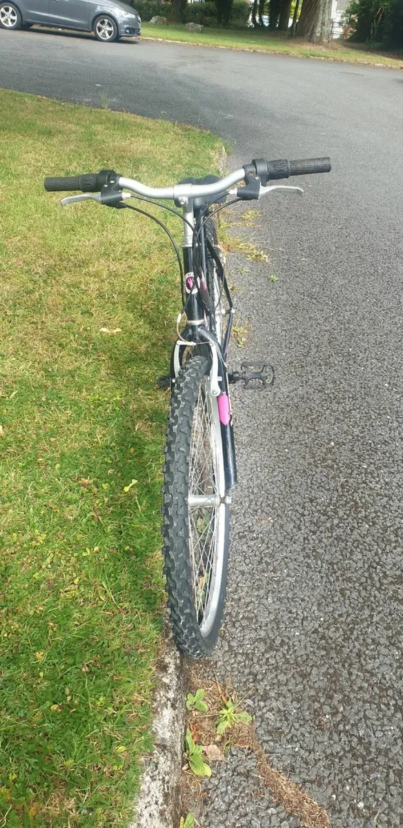 Kids bike - Image 4