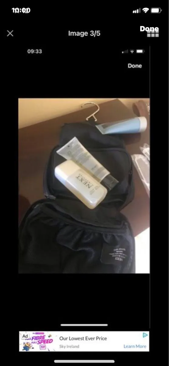 Travel Toiletry Bag - Image 3
