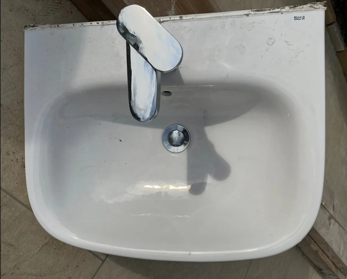 Bathroom Sink - Image 2