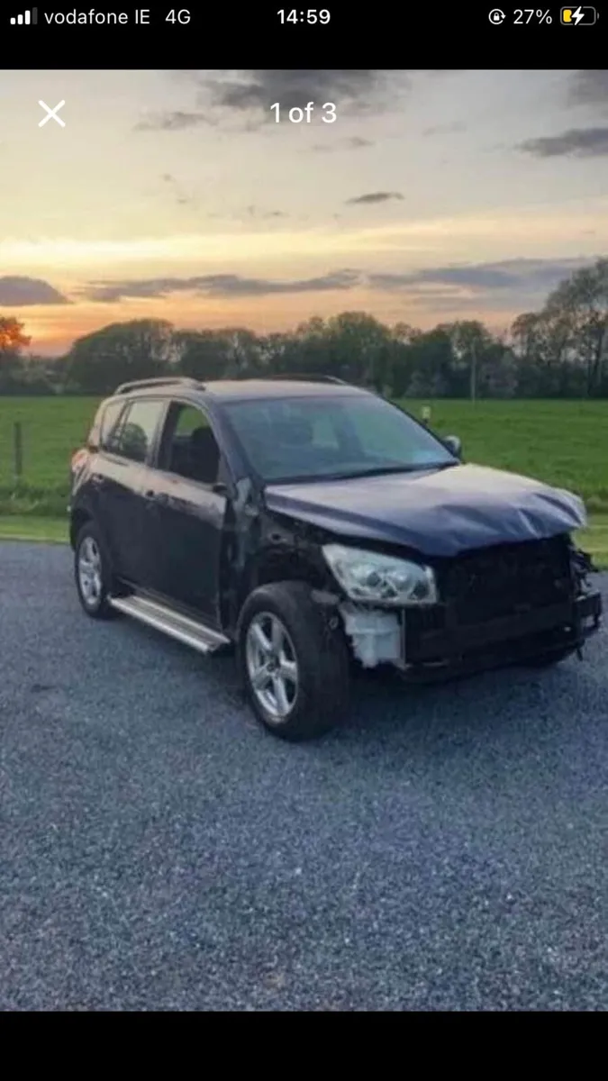 Toyota Rav 4 Breaking - Image 1