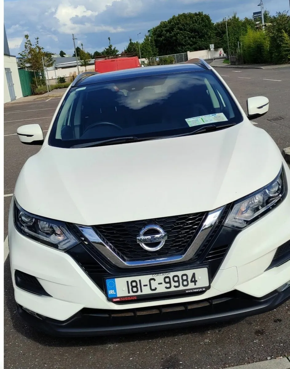 Nissan Qashqai  2018 PANORAMIC ROOF SPEC - Image 1