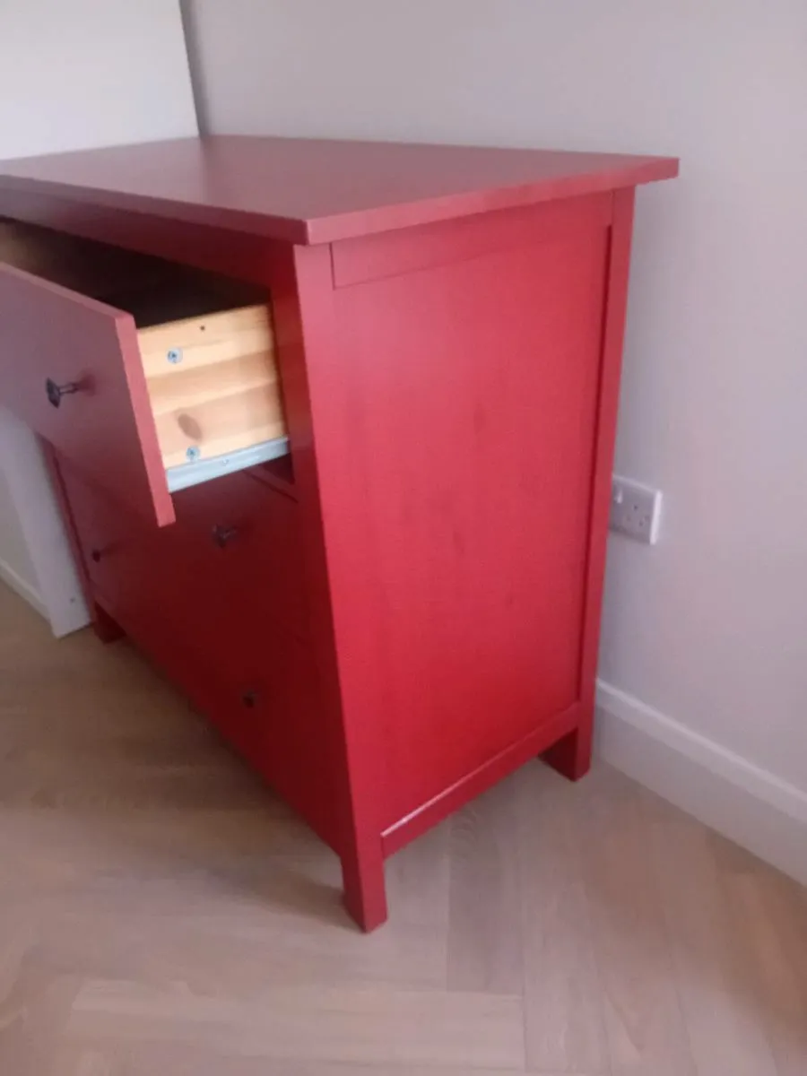 Chest of drawers - Image 2