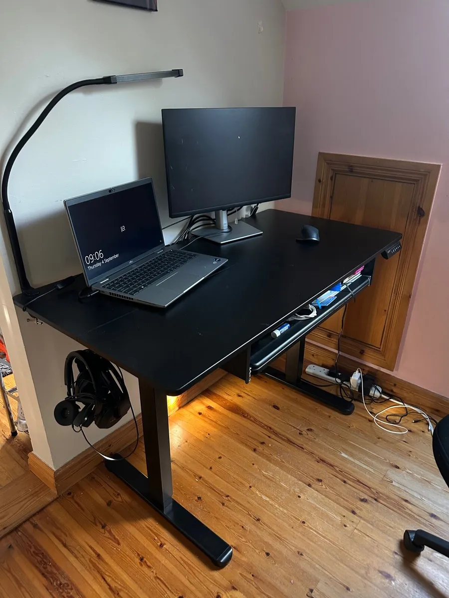 Standing desk and office chair - Image 1