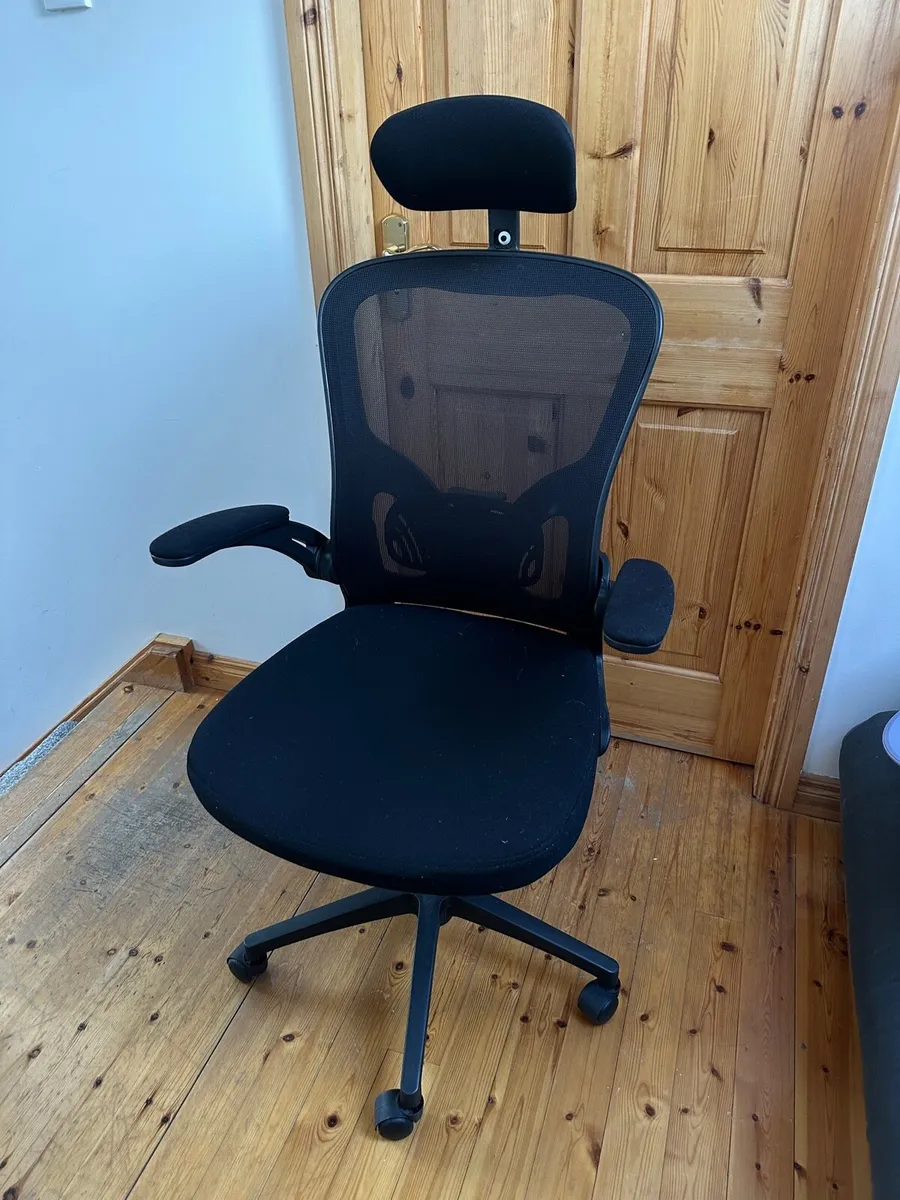 Standing desk and office chair - Image 4