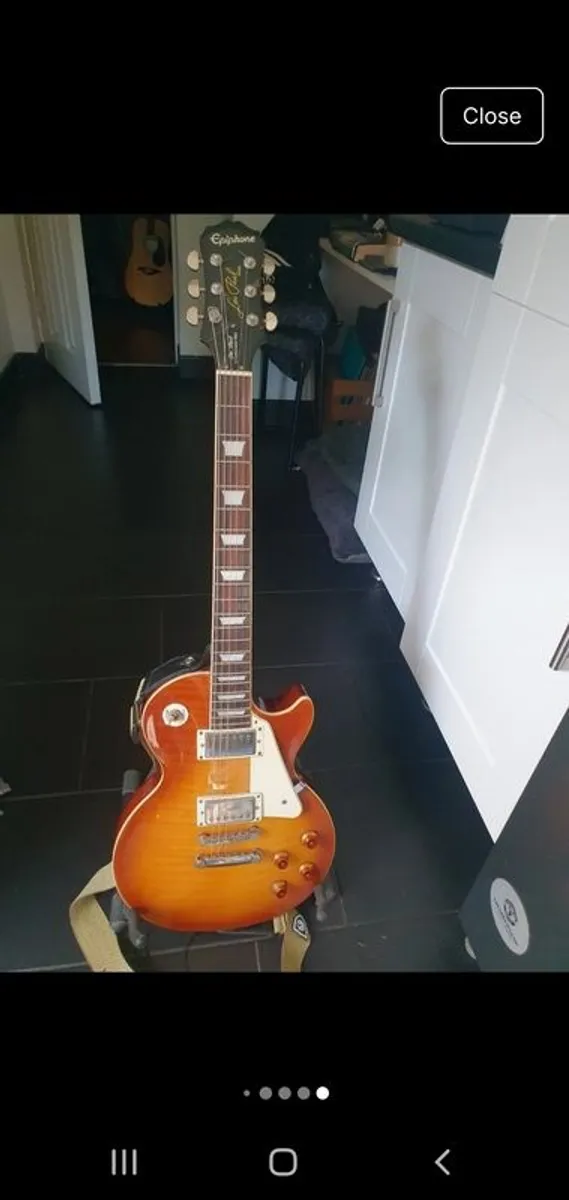 electric guitar - Image 3
