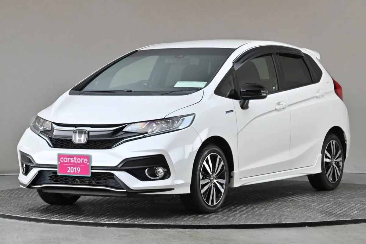 Honda Fit 1.5 Hybrid Auto  9 android Car Player b - Image 3
