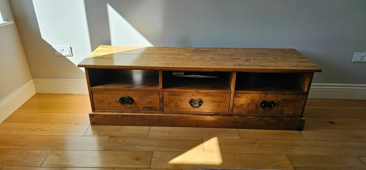 Console - Image 1