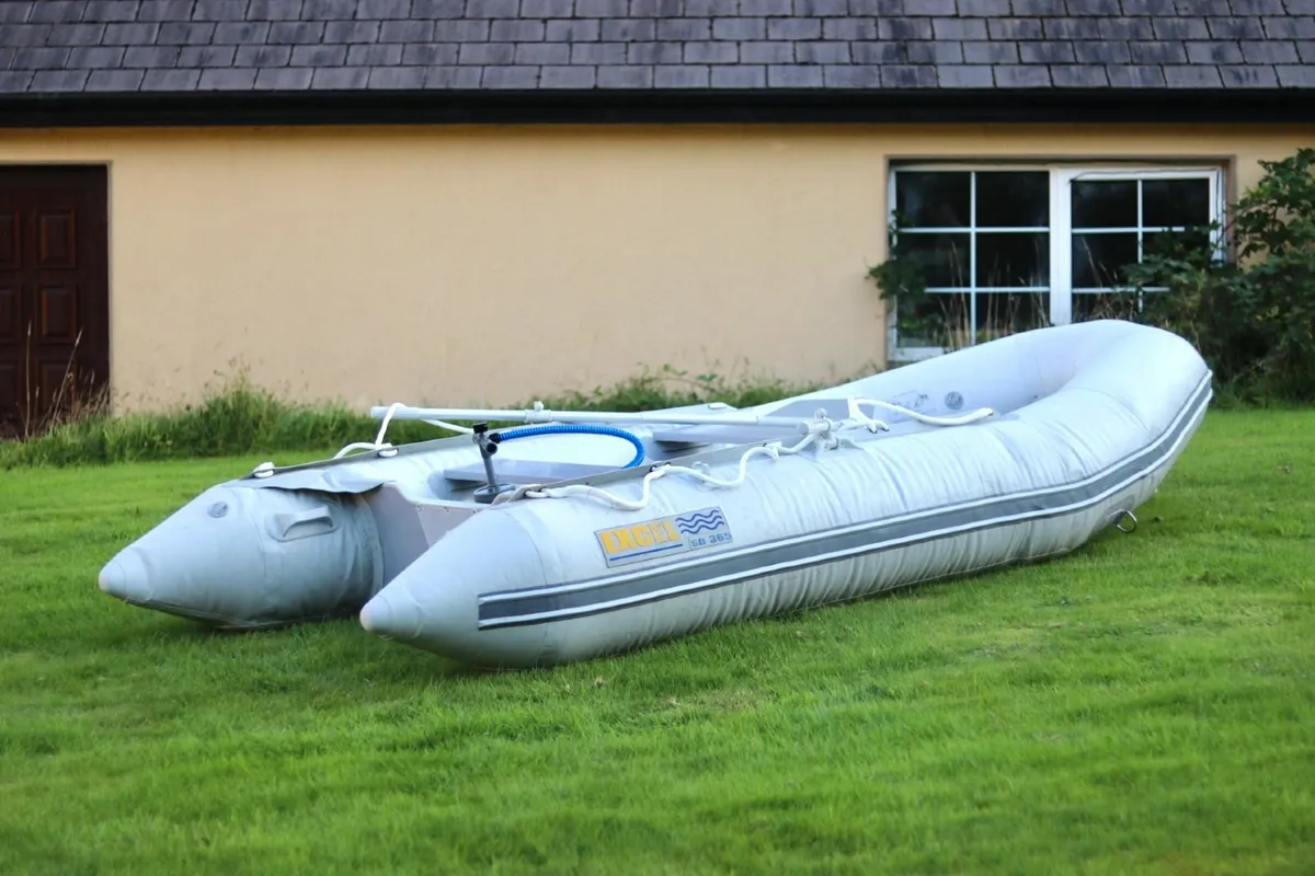 Inflatable boat - Image 1
