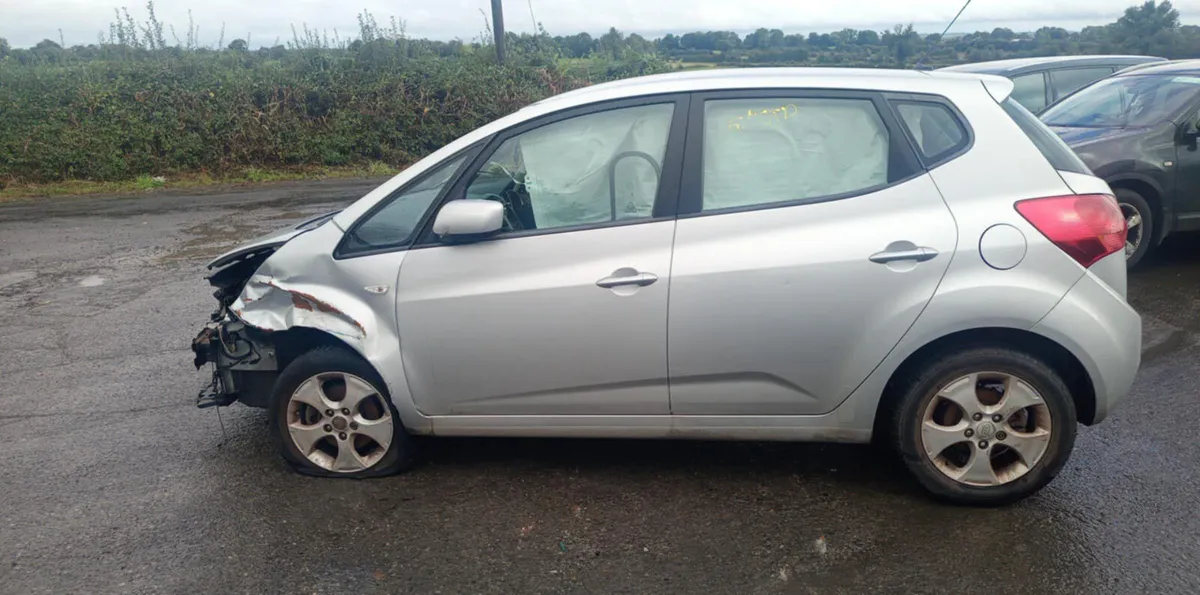 2012 KIA VENGA 1.4 PETROL FOR BREAKING! - Image 3