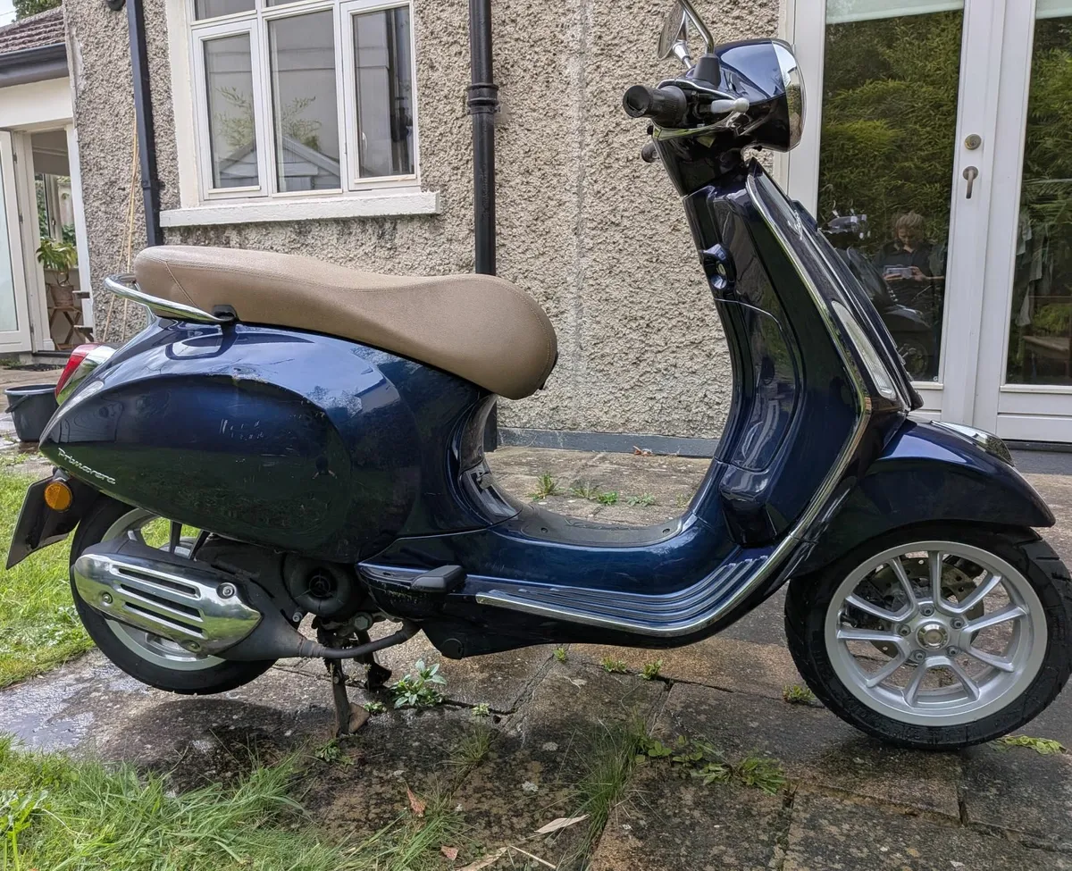 Vespa Primavera 50CC - Image 2
