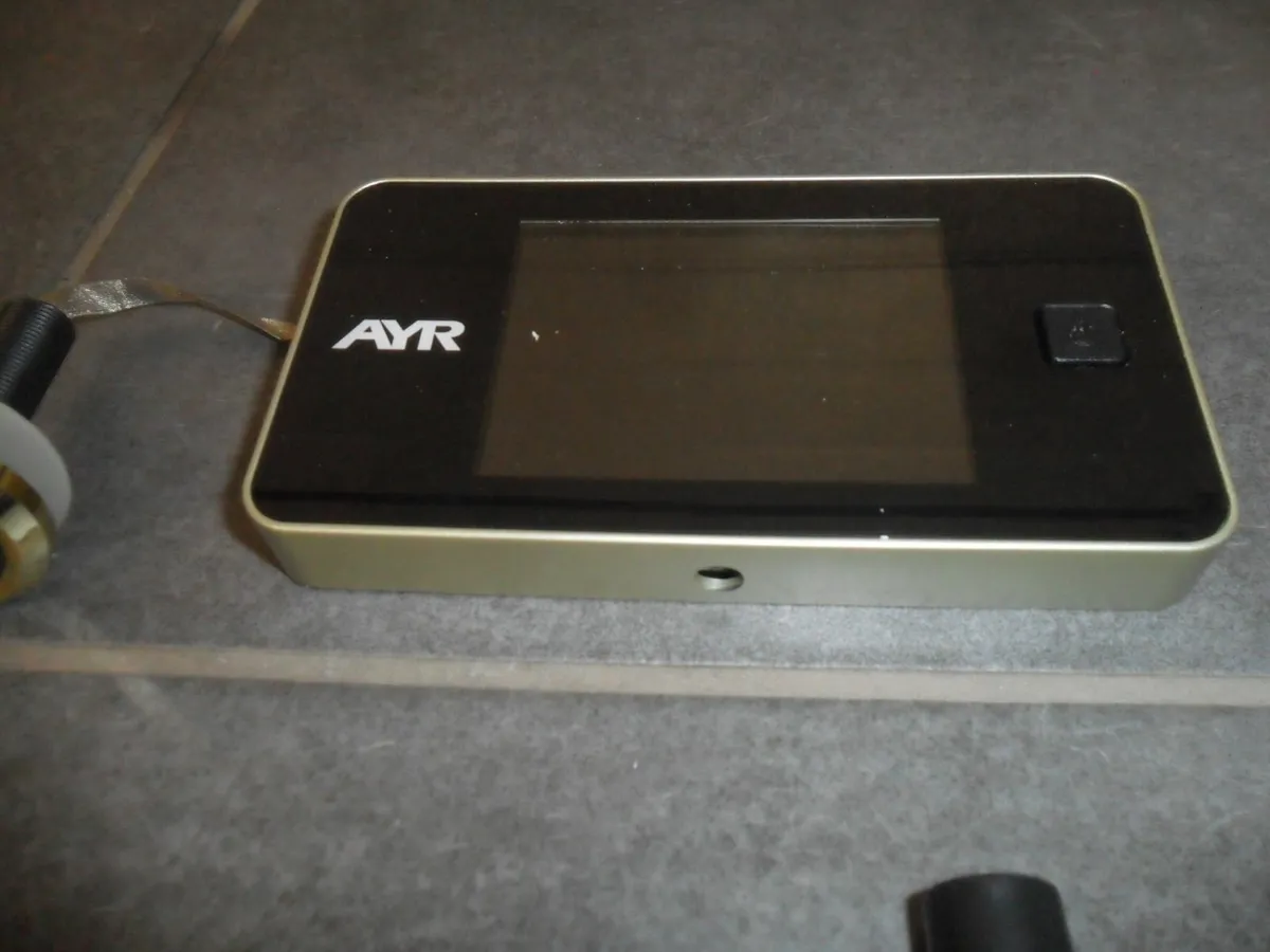 AYR MOD 752 digital peephole with 3.2" LCD screen - Image 4