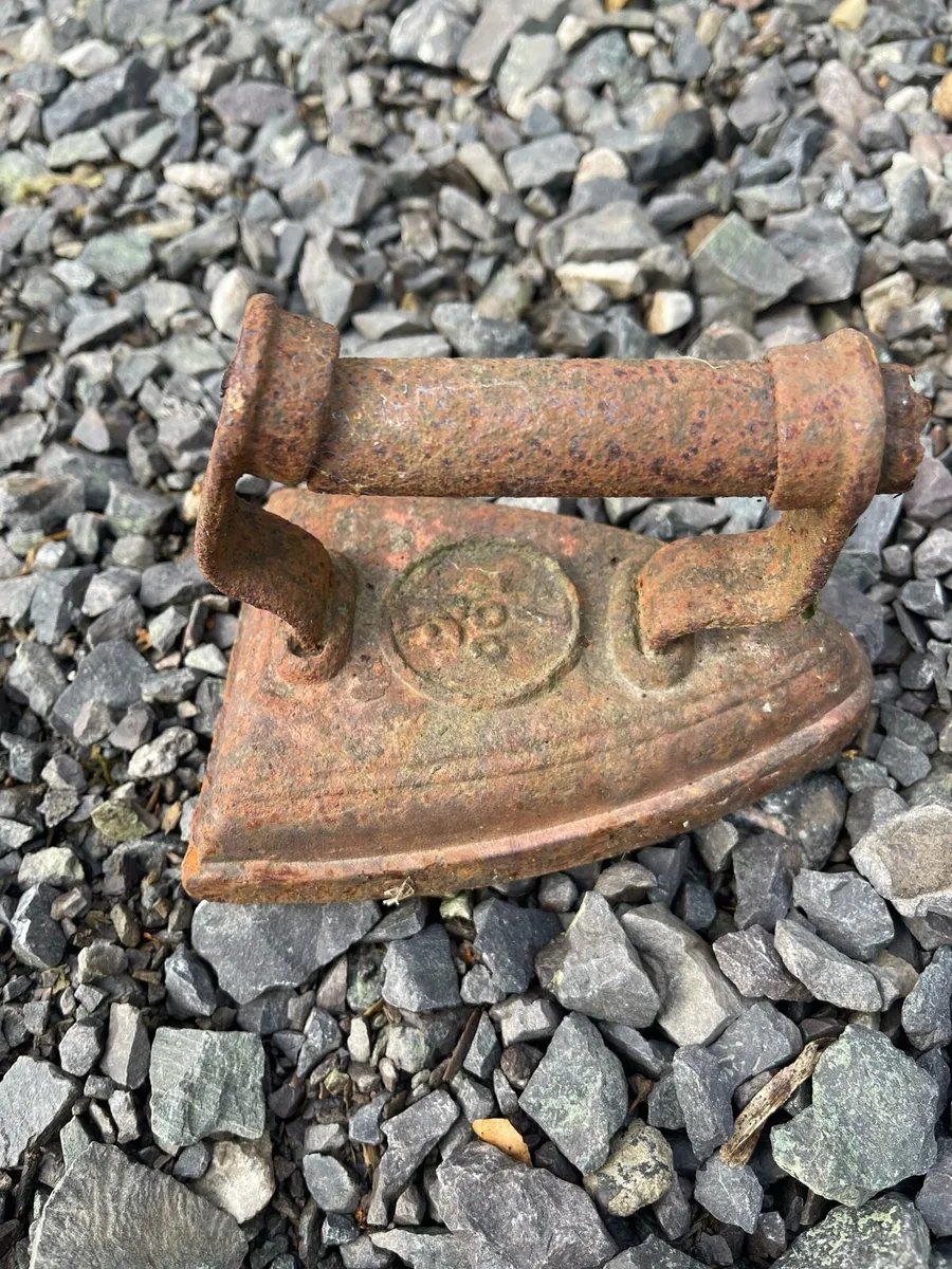Old scales - Image 3
