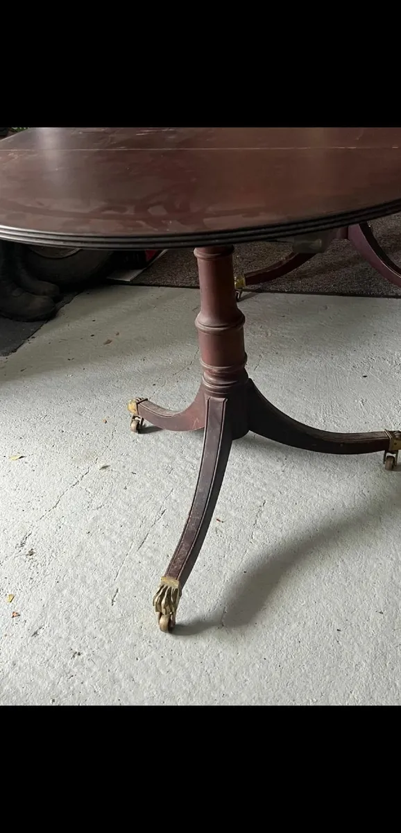 D end Dining Table - Image 2
